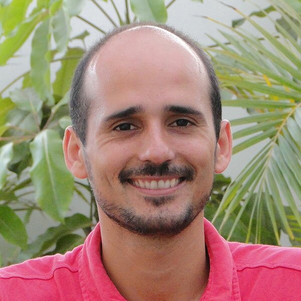 Luis Miguel Artieda - XIV Encuentro Iberoamericano de la Sociedad Civil